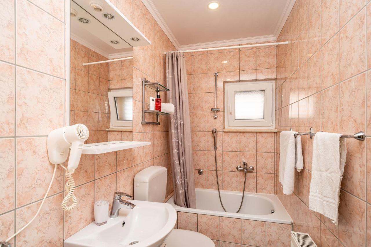 Apartmani Niki Zvekovica Cavtat Buitenkant foto